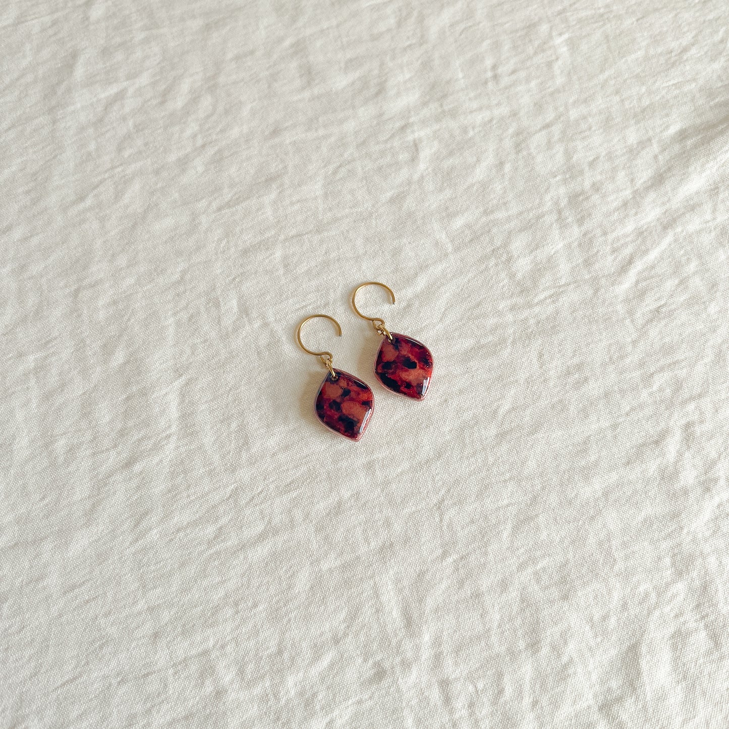 Liora (Copper Red)