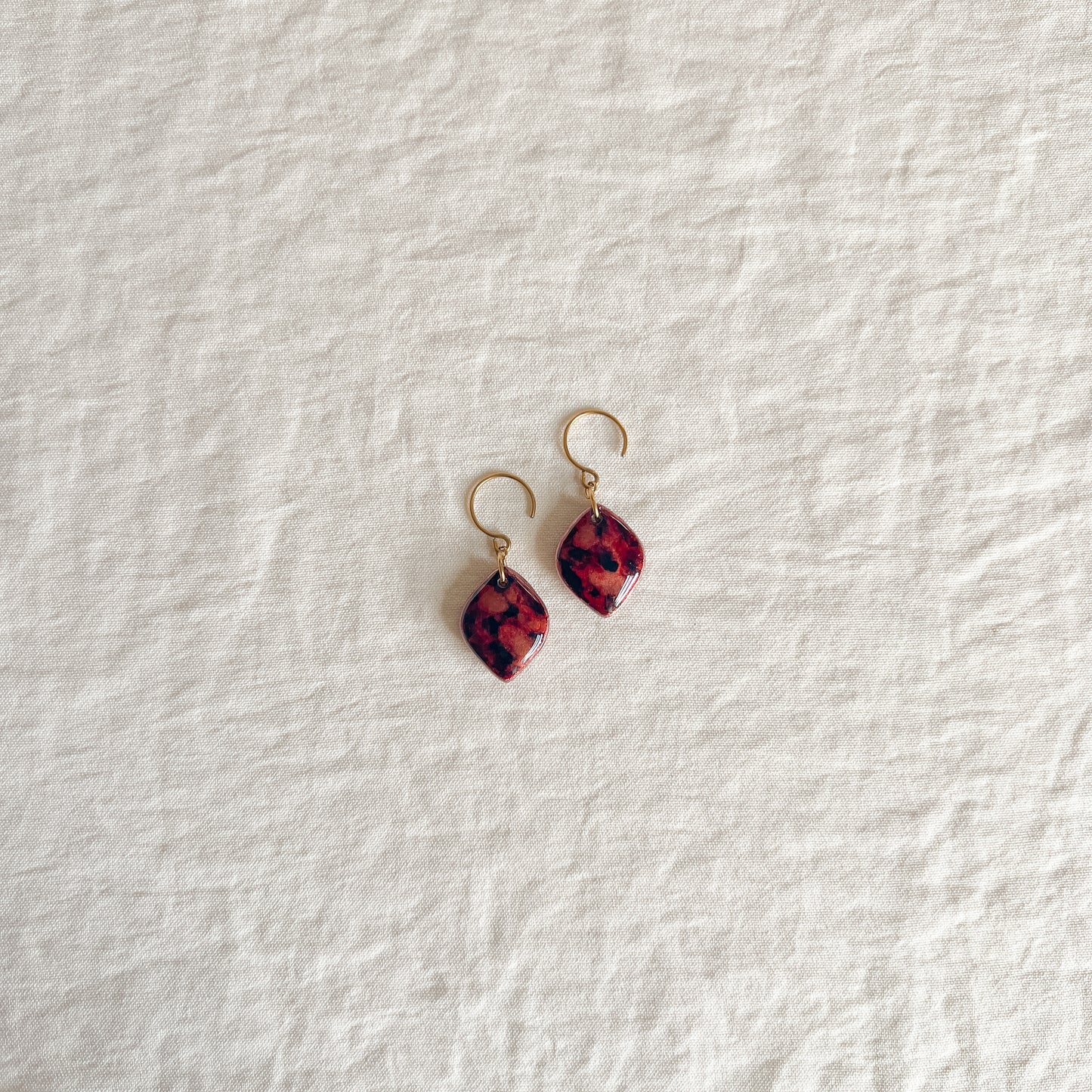 Liora (Copper Red)