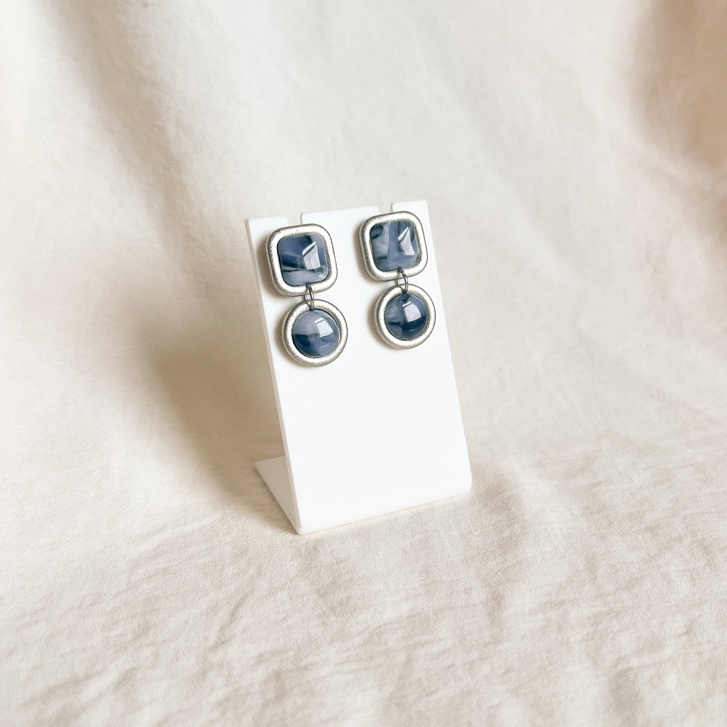Square & Dot Bezels