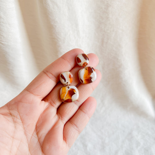 Molly (Caramel Elegance)