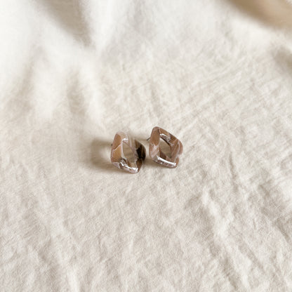 Gemma Studs (Tiramisu)