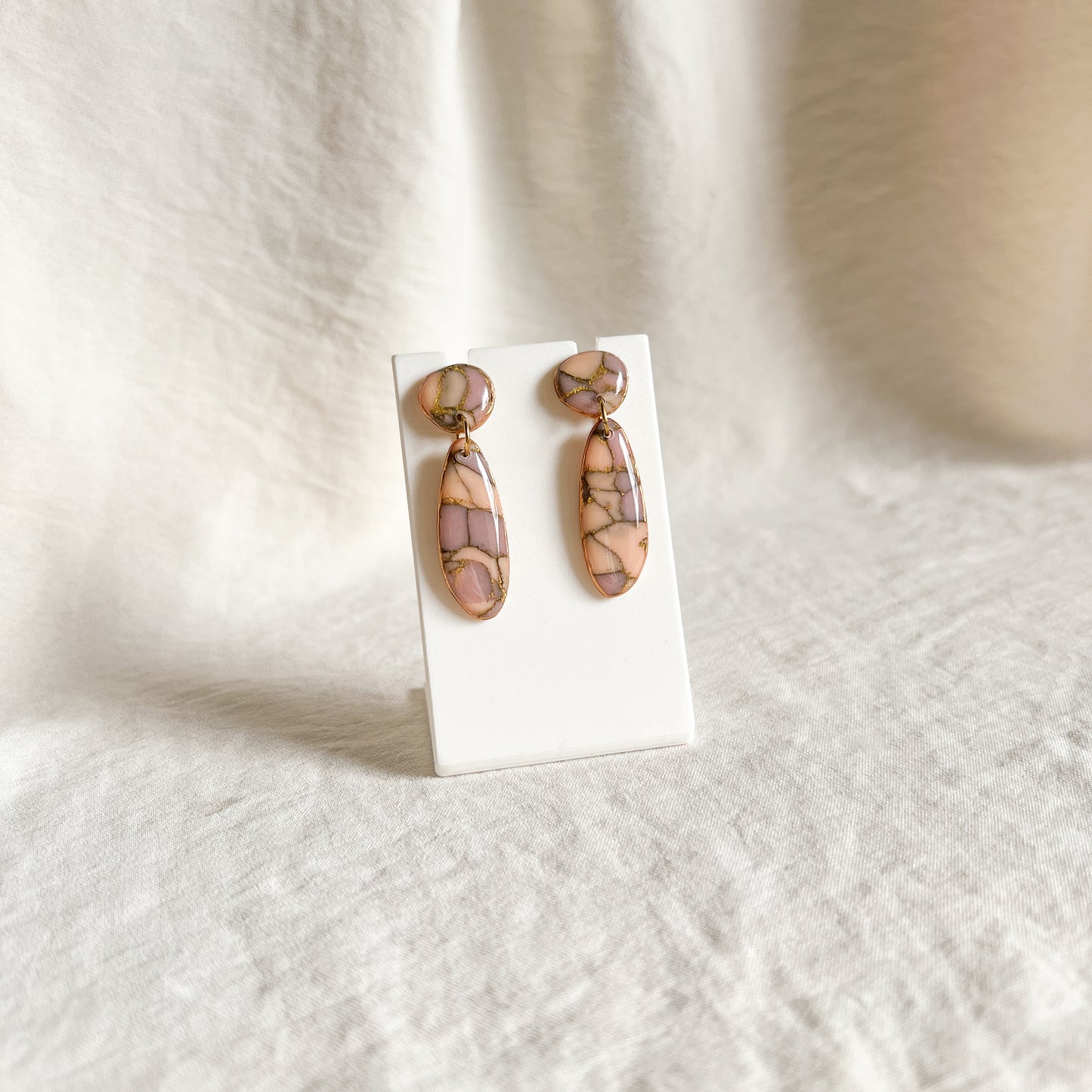 Iri – Large (Peach Rose Goldstone)