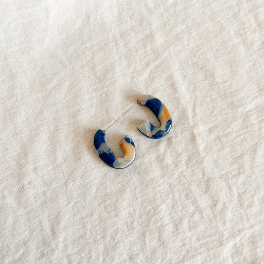 Oval Huggie Hoops (Ember Blue)