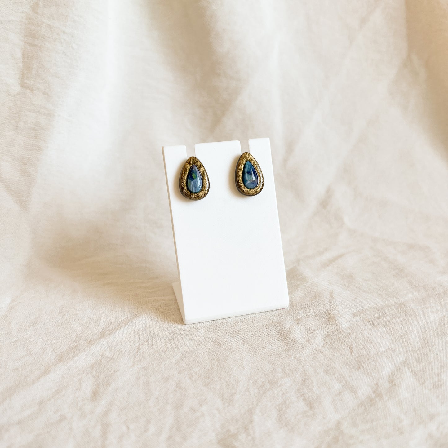 Drop Studs (Riverstone)