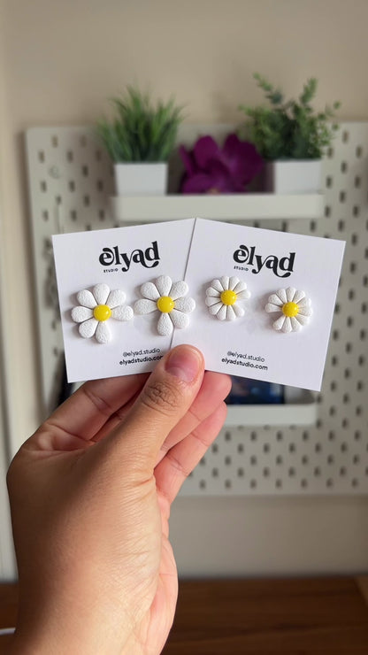 PEACEMINUSONE Daisy Studs